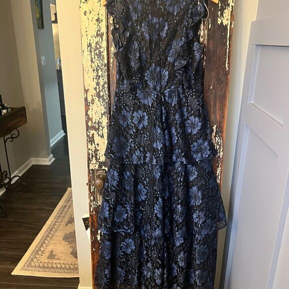 Lulu’s Lace blue and black floral long evening gown. Size Medium. Ruffle neck. - Picture 3 of 10